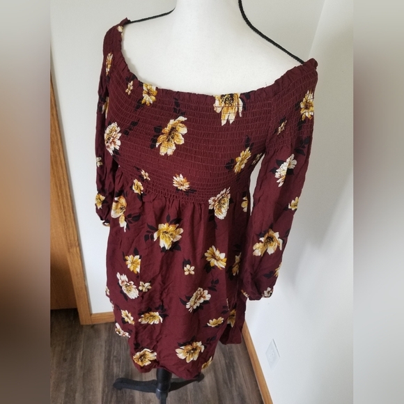 NWT Xhilaration Floral Off the Shoulder Dress - Picture 2 of 4